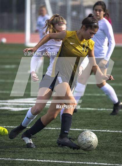 Thumbnail 2 in Cabrillo vs. Calvary Chapel (Best of the West Tournament) photogallery.
