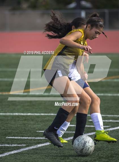 Thumbnail 3 in Cabrillo vs. Calvary Chapel (Best of the West Tournament) photogallery.