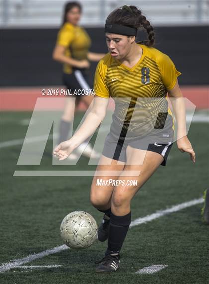 Thumbnail 2 in Cabrillo vs. Calvary Chapel (Best of the West Tournament) photogallery.