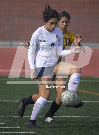 Thumbnail 3 in Cabrillo vs. Calvary Chapel (Best of the West Tournament) photogallery.