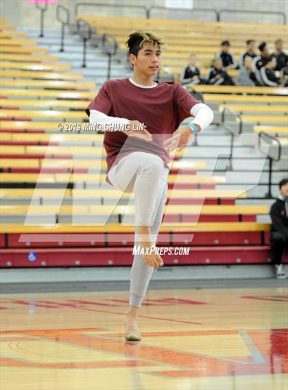 Thumbnail 2 in Mater Dei Dance Classic (Lyrical Solo A) photogallery.