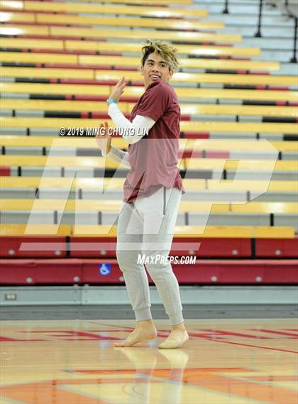 Thumbnail 1 in Mater Dei Dance Classic (Lyrical Solo A) photogallery.