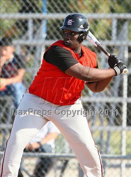 Thumbnail 2 in Mesquite vs. Cedar Hill ( Grand Prairie Classic ) photogallery.