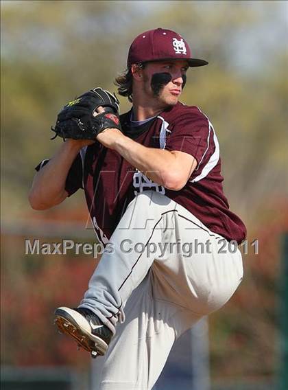 Thumbnail 1 in Mesquite vs. Cedar Hill ( Grand Prairie Classic ) photogallery.