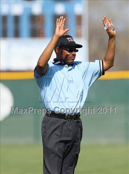 Thumbnail 1 in Mesquite vs. Cedar Hill ( Grand Prairie Classic ) photogallery.