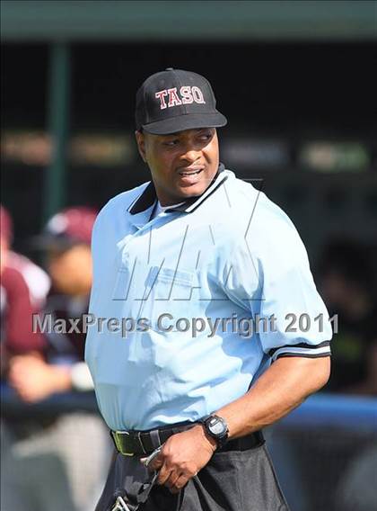 Thumbnail 3 in Mesquite vs. Cedar Hill ( Grand Prairie Classic ) photogallery.