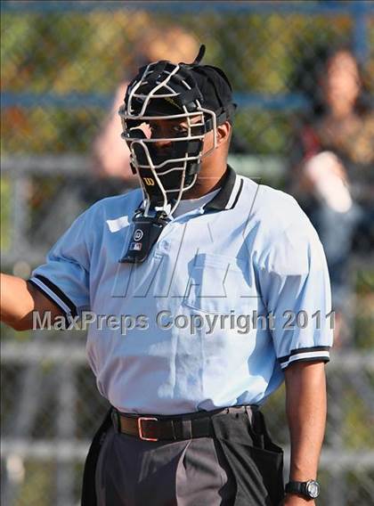 Thumbnail 3 in Mesquite vs. Cedar Hill ( Grand Prairie Classic ) photogallery.