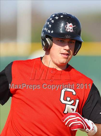 Thumbnail 2 in Mesquite vs. Cedar Hill ( Grand Prairie Classic ) photogallery.