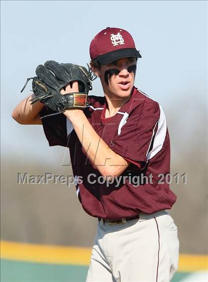 Thumbnail 1 in Mesquite vs. Cedar Hill ( Grand Prairie Classic ) photogallery.