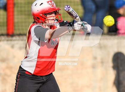 Thumbnail 1 in Lorena vs. West  photogallery.