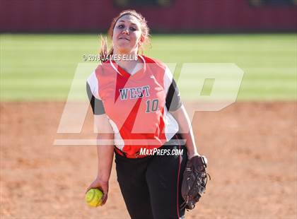 Thumbnail 1 in Lorena vs. West  photogallery.