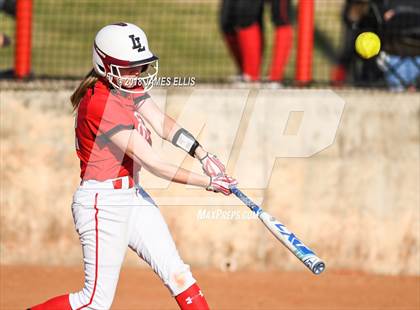 Thumbnail 3 in Lorena vs. West  photogallery.
