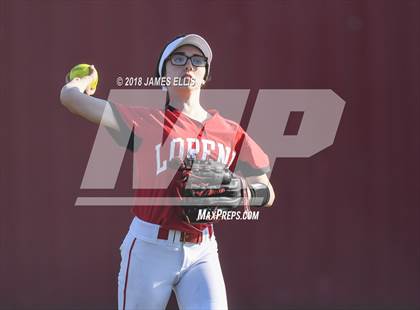 Thumbnail 3 in Lorena vs. West  photogallery.