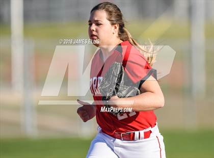 Thumbnail 3 in Lorena vs. West  photogallery.