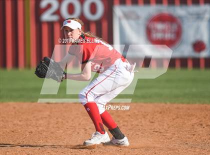 Thumbnail 3 in Lorena vs. West  photogallery.