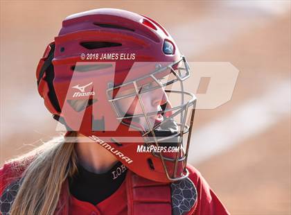 Thumbnail 2 in Lorena vs. West  photogallery.