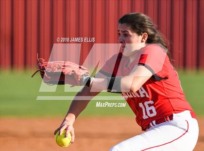 Thumbnail 3 in Lorena vs. West  photogallery.