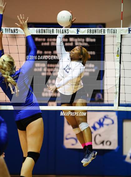 Thumbnail 2 in Frontier vs Bullard (CIF CS 1st Round) photogallery.