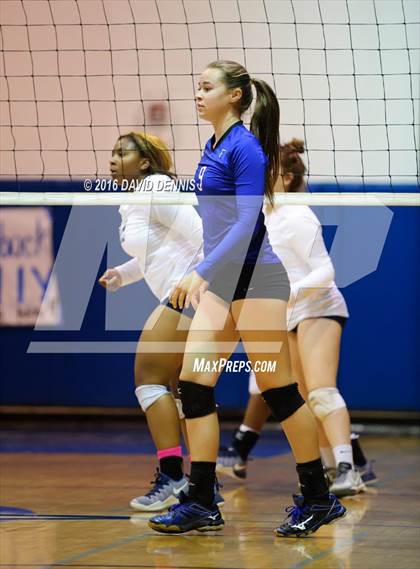 Thumbnail 3 in Frontier vs Bullard (CIF CS 1st Round) photogallery.