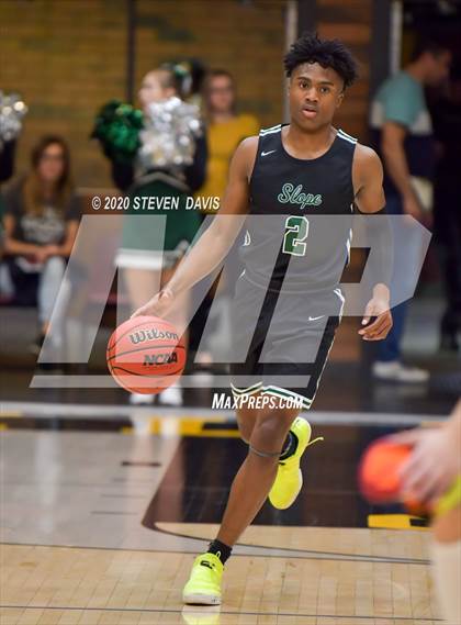 Thumbnail 3 in Sunnyslope @ Gilbert (AIA 5A Quarterfinal) photogallery.