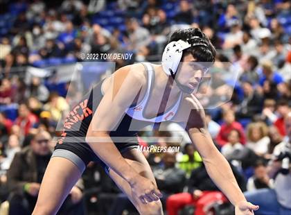 Thumbnail 1 in UIL State Championships - 5A 138lb Final photogallery.