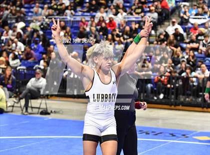 Thumbnail 1 in UIL State Championships - 5A 138lb Final photogallery.