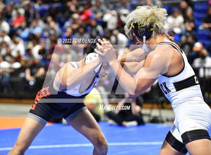 Thumbnail 2 in UIL State Championships - 5A 138lb Final photogallery.