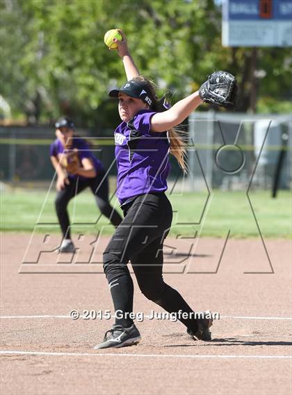 Thumbnail 1 in Piner @ Petaluma photogallery.