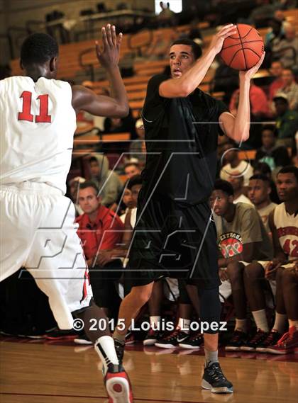 Thumbnail 1 in Chino Hills vs. Westchester (Nike Extravaganza) photogallery.