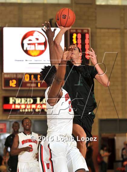 Thumbnail 3 in Chino Hills vs. Westchester (Nike Extravaganza) photogallery.