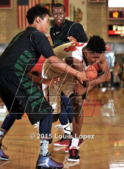 Thumbnail 1 in Chino Hills vs. Westchester (Nike Extravaganza) photogallery.