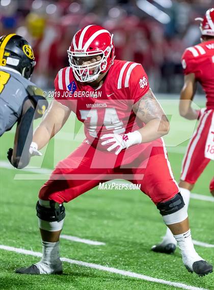 Thumbnail 3 in St. Frances Academy vs. Mater Dei (Trinity League vs. USA Showcase) photogallery.