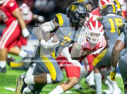 Thumbnail 2 in St. Frances Academy vs. Mater Dei (Trinity League vs. USA Showcase) photogallery.