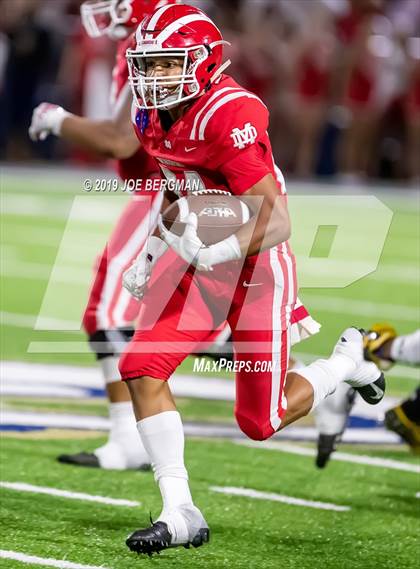 Thumbnail 3 in St. Frances Academy vs. Mater Dei (Trinity League vs. USA Showcase) photogallery.