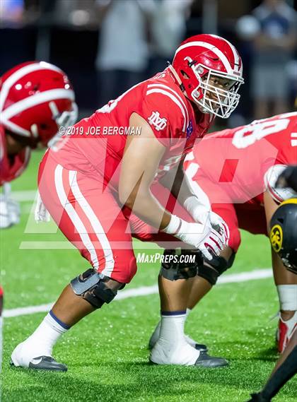 Thumbnail 2 in St. Frances Academy vs. Mater Dei (Trinity League vs. USA Showcase) photogallery.