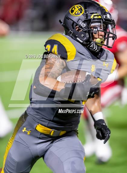 Thumbnail 3 in St. Frances Academy vs. Mater Dei (Trinity League vs. USA Showcase) photogallery.