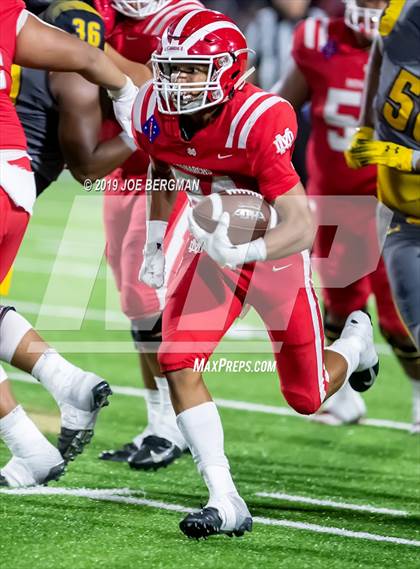 Thumbnail 1 in St. Frances Academy vs. Mater Dei (Trinity League vs. USA Showcase) photogallery.