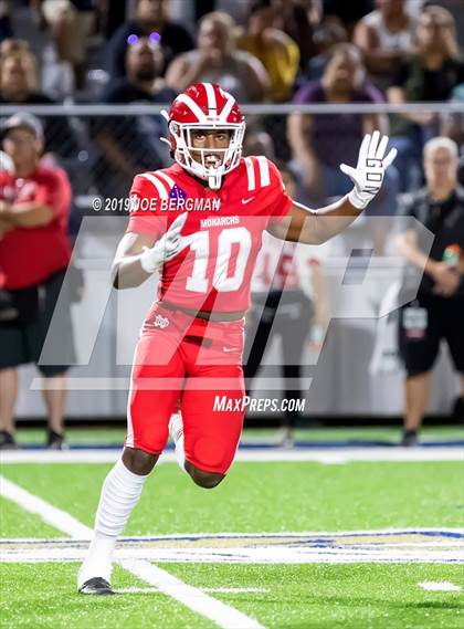 Thumbnail 2 in St. Frances Academy vs. Mater Dei (Trinity League vs. USA Showcase) photogallery.