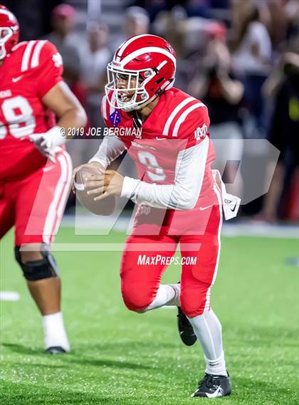 Thumbnail 2 in St. Frances Academy vs. Mater Dei (Trinity League vs. USA Showcase) photogallery.