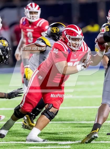 Thumbnail 2 in St. Frances Academy vs. Mater Dei (Trinity League vs. USA Showcase) photogallery.