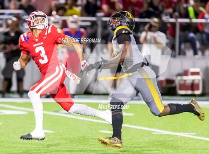 Thumbnail 2 in St. Frances Academy vs. Mater Dei (Trinity League vs. USA Showcase) photogallery.