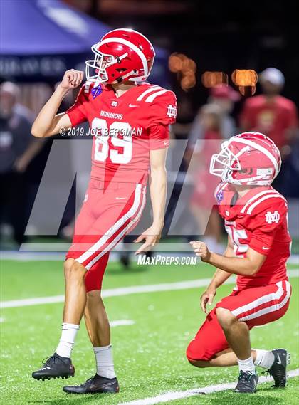 Thumbnail 2 in St. Frances Academy vs. Mater Dei (Trinity League vs. USA Showcase) photogallery.