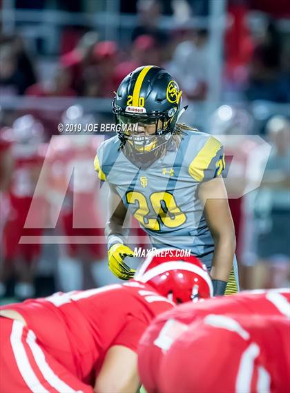 Thumbnail 2 in St. Frances Academy vs. Mater Dei (Trinity League vs. USA Showcase) photogallery.