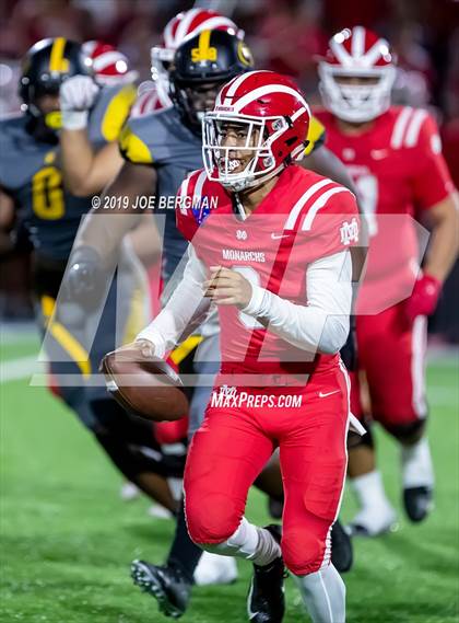 Thumbnail 1 in St. Frances Academy vs. Mater Dei (Trinity League vs. USA Showcase) photogallery.