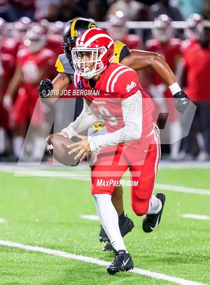 Thumbnail 3 in St. Frances Academy vs. Mater Dei (Trinity League vs. USA Showcase) photogallery.