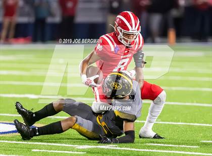 Thumbnail 3 in St. Frances Academy vs. Mater Dei (Trinity League vs. USA Showcase) photogallery.
