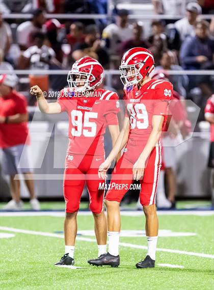 Thumbnail 2 in St. Frances Academy vs. Mater Dei (Trinity League vs. USA Showcase) photogallery.