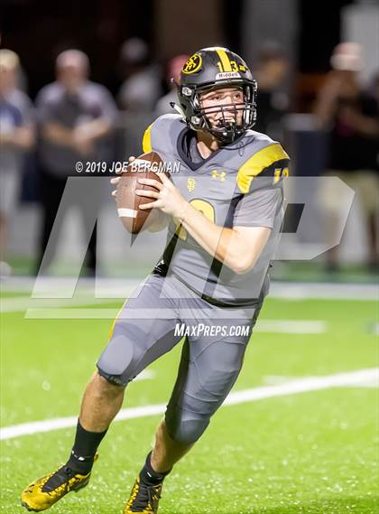 Thumbnail 1 in St. Frances Academy vs. Mater Dei (Trinity League vs. USA Showcase) photogallery.