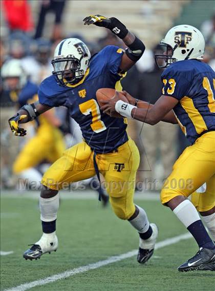 Thumbnail 2 in Garland vs. Stony Point (Texas 5A D1 Region II Regional Playoff) photogallery.