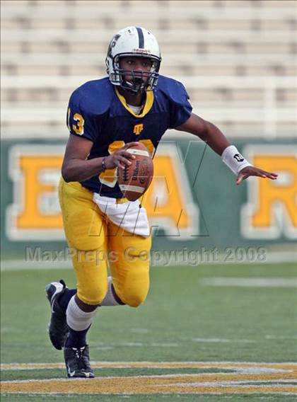 Thumbnail 3 in Garland vs. Stony Point (Texas 5A D1 Region II Regional Playoff) photogallery.